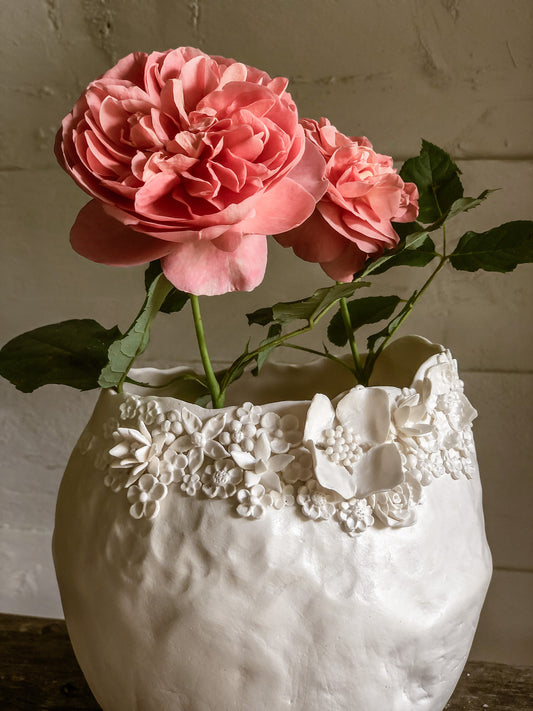 Raw Botanicals - Porcelain Flowers
