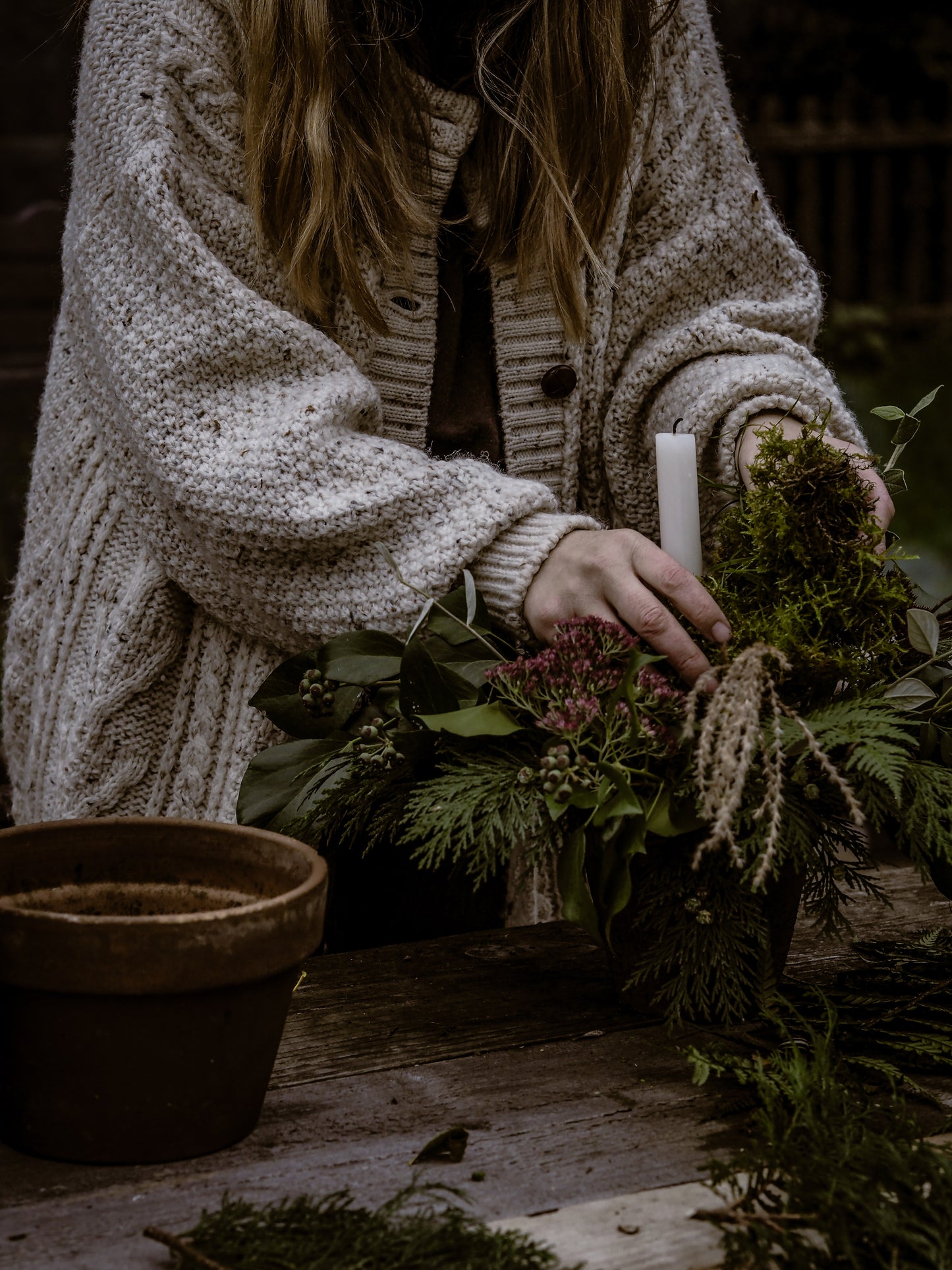 Foraged Christmas table arrangement workshop Sunday 8th December